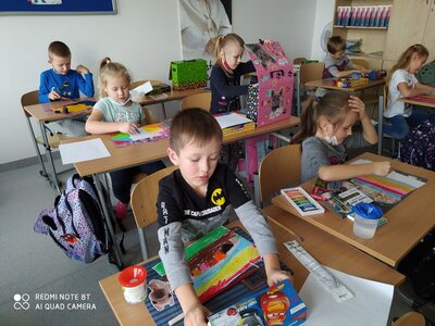 %%C5%%9AWIAT FIGUR I LINII 3